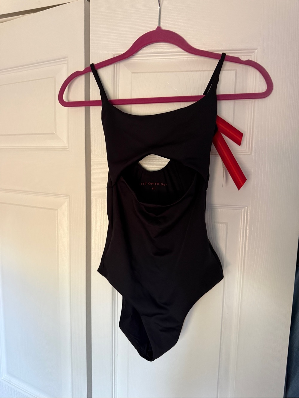 Left On Friday Black Peak One-Piece Swimsuit Small Tall - Picture 4 of 4